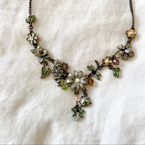 Necklace with ladybug and leaf charms - Picture 1 of 2